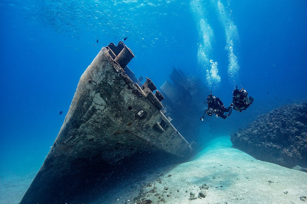 advanced diving course -  sunken ship