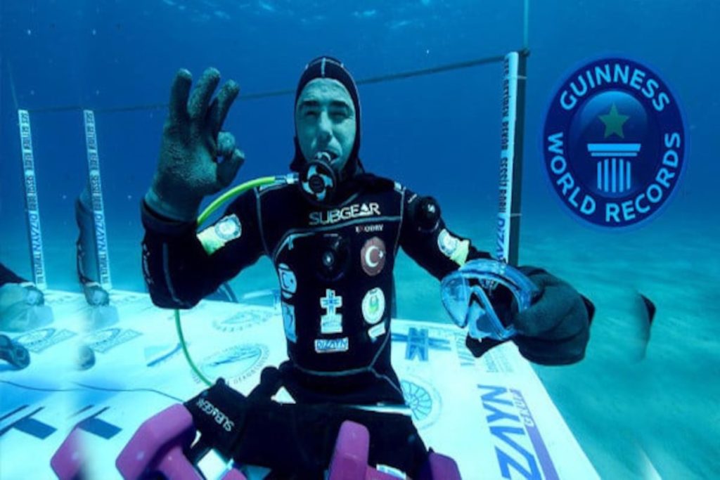 Turkish diver Cem Karabay set a new
world record for the longest open water dive in cold water