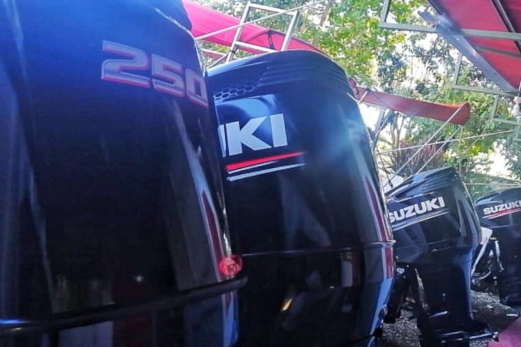 Costa Rica Dive and Surf engines